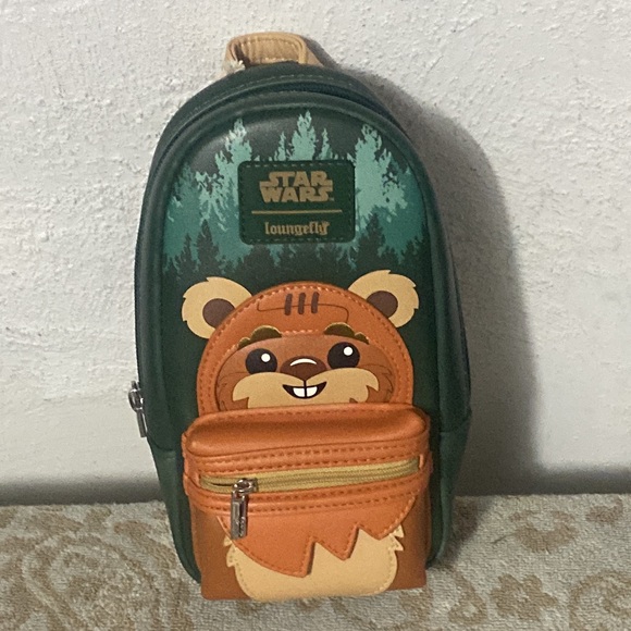 Star ⭐️ Wars/Loungefly/Ewok bag+REY/JYN POP Funko 5”